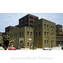 Load image into Gallery viewer, Design Preservation Models - No.361 - Arched Window Industrial Building - Modular Plastic Kit - HO Scale
