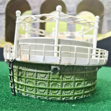 Load image into Gallery viewer, Hornby Hobbies Ltd - 2007 - Gasometer - Small - OO Gauge
