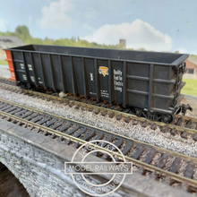 Load image into Gallery viewer, GSCX Ribbed High Side Gondola Cars - Rake of 5 - Consol - Quality Fuel for Electric Living - HO Gauge
