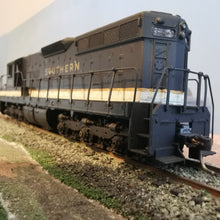 Load image into Gallery viewer, EMD SD-9 Burlington Northern Locomotive #6381  Southern - HO Scale - ATHEARN
