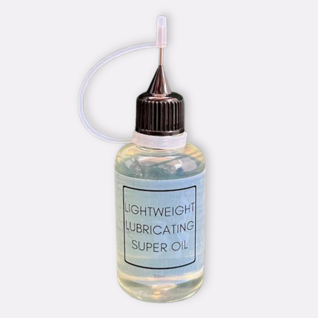 Lightweight Lubricating Super Oil