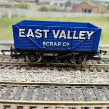 Load image into Gallery viewer, Hornby - Local Freight Train Set - OO Gauge - Analogue

