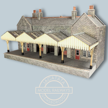 Load image into Gallery viewer, Metcalfe P0320 - Mainline Station Booking Hall - Card Construction Kit - OO/HO Scale
