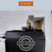 Load image into Gallery viewer, Hornby - R1023 - Virgin Trains 125 - Train Set - Virgin High Speed Train - 1:76 Scale - OO Gauge
