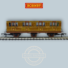 Load image into Gallery viewer, Hornby - R40081 - Teak - 6 Wheel - 1st Class Coach - LNER Livery - No.4172 - OO Gauge
