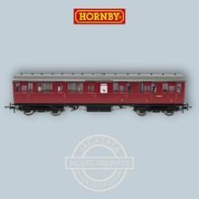 Load image into Gallery viewer, Hornby - R4521 - BR Gresley Suburban - Non Vestibuled - Lavatory - Composite Coach - BR Crimson - No.E88090E - OO Gauge
