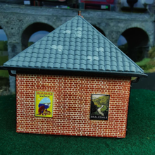 Load image into Gallery viewer, Hornby Hobbies Ltd - 2010 - Waiting Room - OO Gauge
