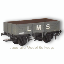 Load image into Gallery viewer, Airfix - GMR (Great Model Railways) - 54373-2 - 5 Plank - Open Wagon - No. 404104 - LMS Grey - OO Gauge
