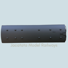 Load image into Gallery viewer, Bachmann - 38-526Z - BR MK1 - Horse Box - Green (SR) Livery - OO Gauge
